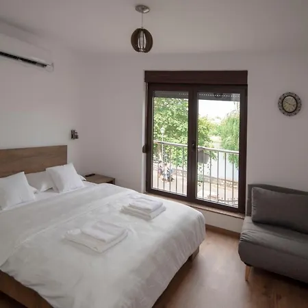 Smjestaj Miljas Guest house *