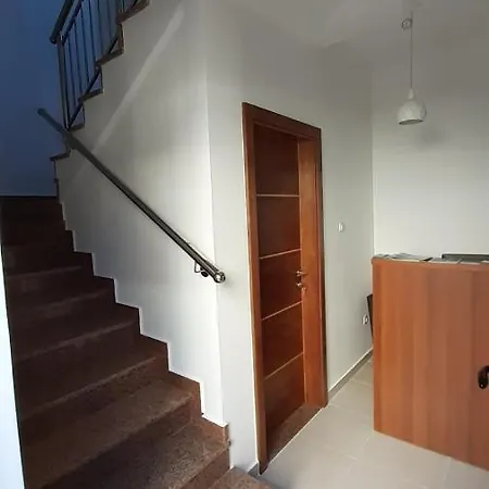 Smjestaj Miljas טרביניה